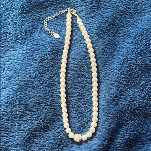 Elegant Pearl Necklace with Silver Accents